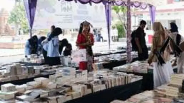 Gedung Landraad Disulap Jadi Ruang Literasi, Ribuan Buku Dijajakan Murah Rayakan Seabad Pramoedya thumbnail